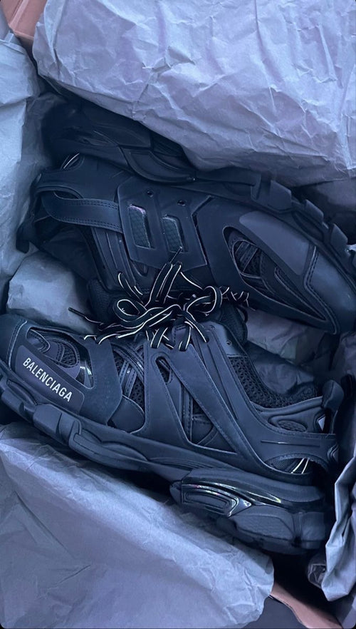 Balenciaga  track